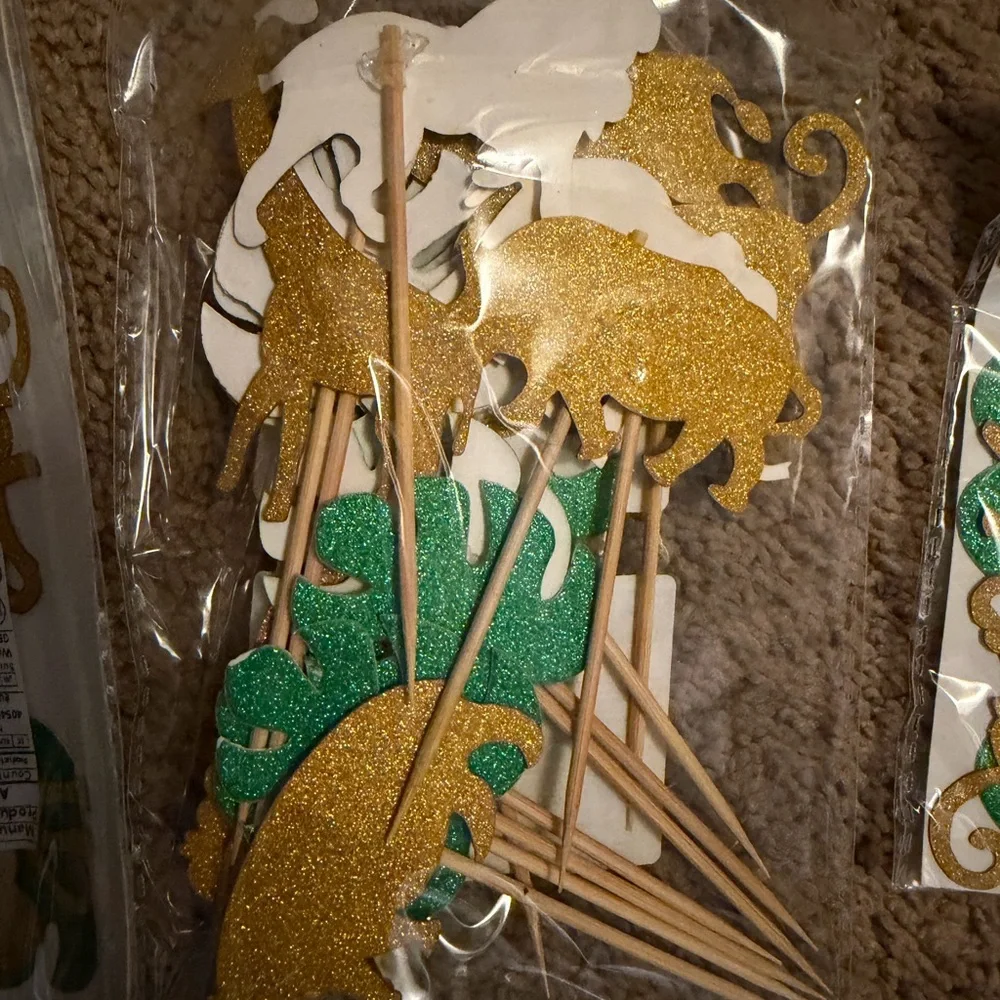 Gold and Green Jungle Party Cupcake Toppers